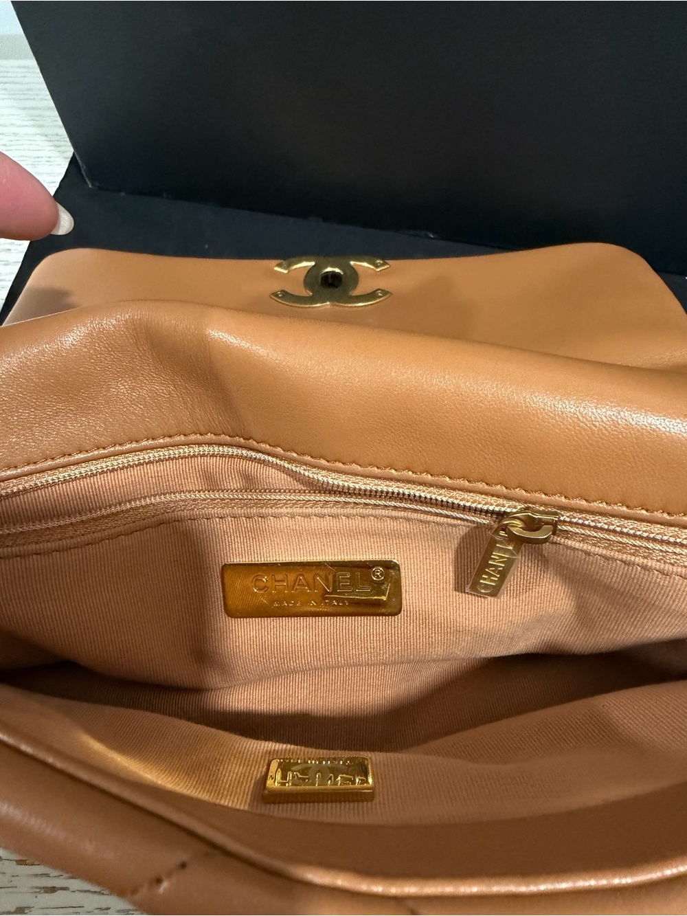 CHANEL Medium 19 Flap Bag - Picture 10 of 10
